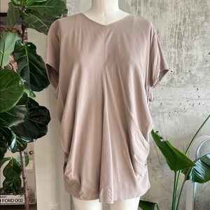 Universal Standard Women's Beige Short Sleeve Top
